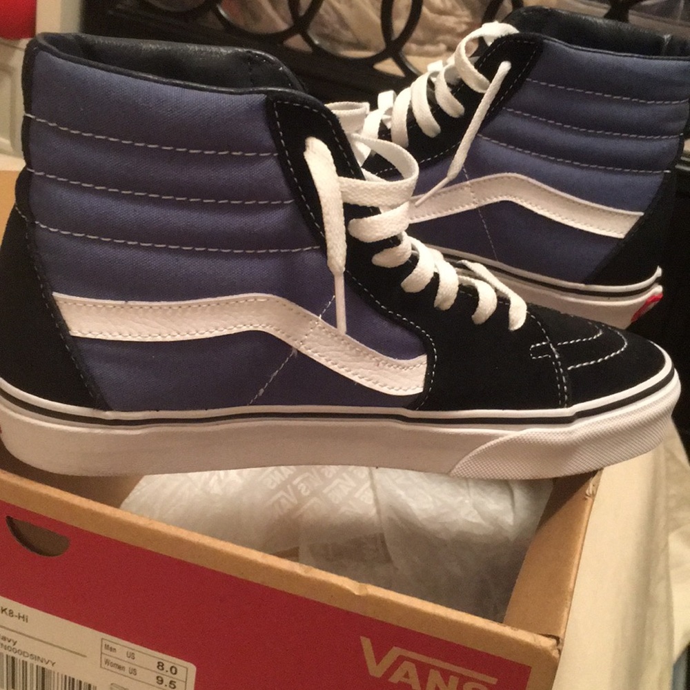 Vans - Picture 3 of 6